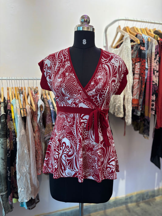 Red blossom top