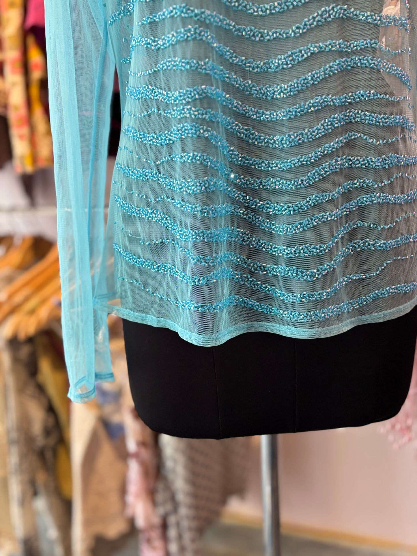 beaded wave top