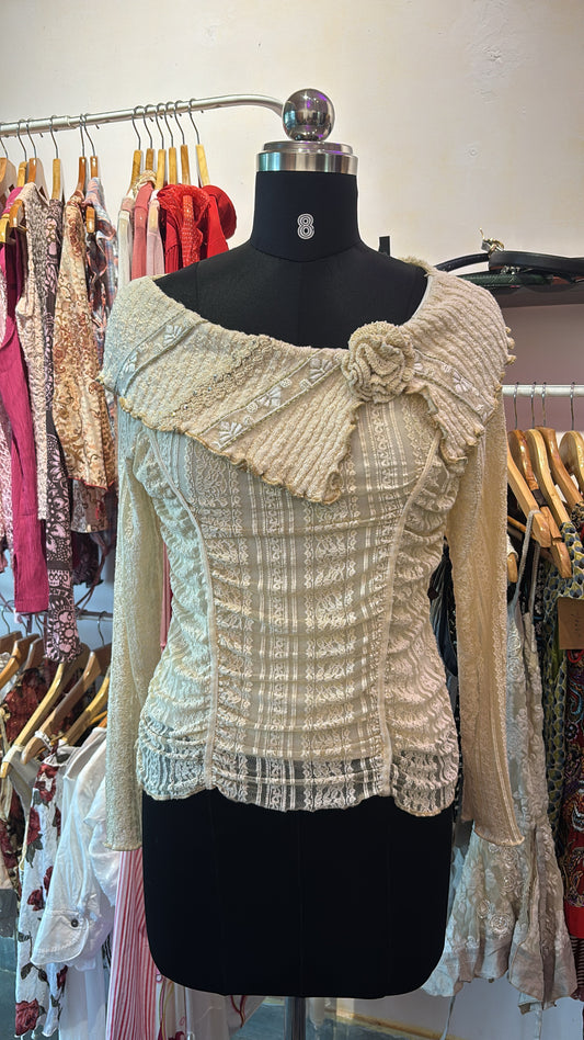 Super vintage white lace top!
