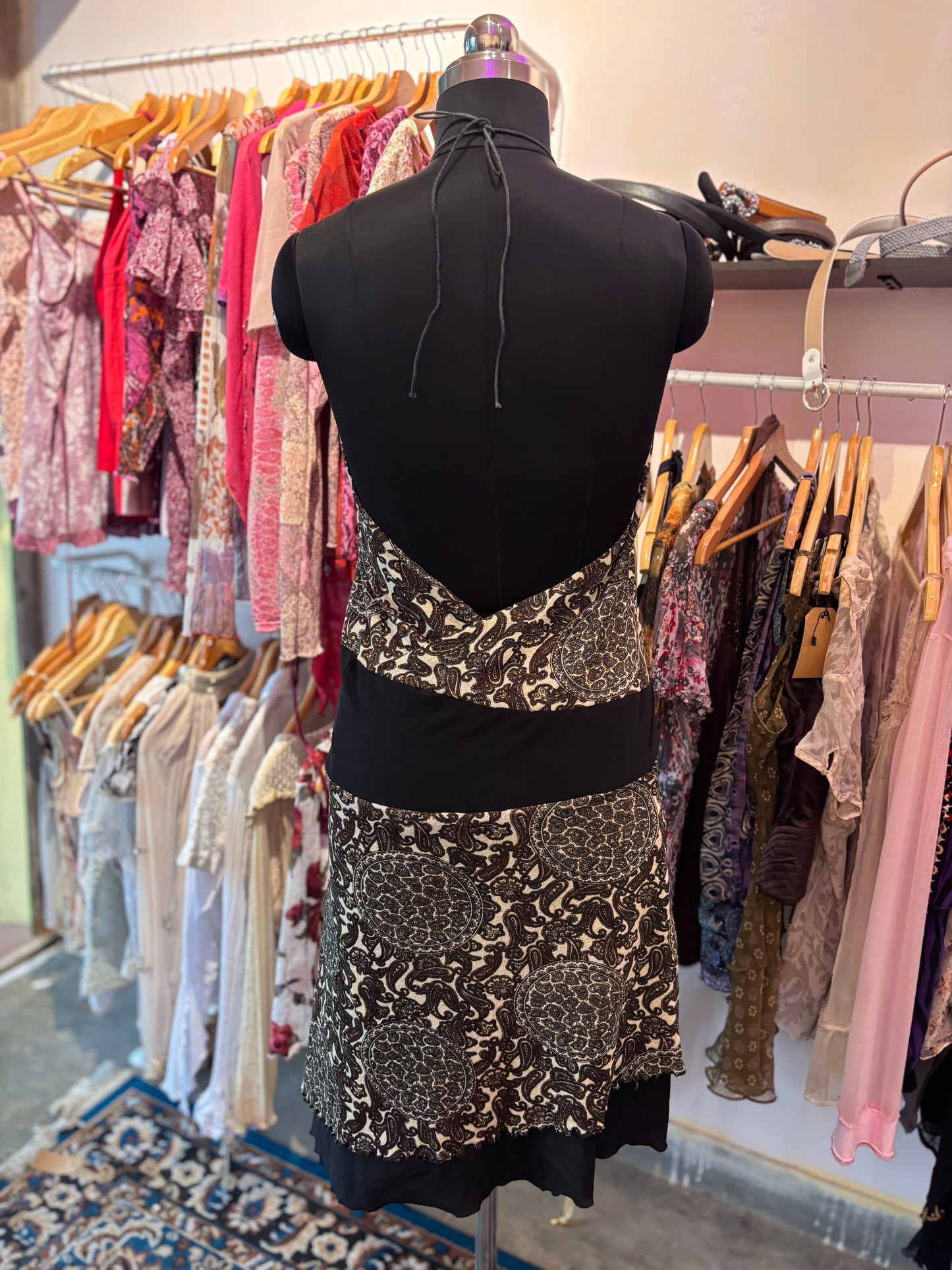 Super vintage paisley cat halter neck dress