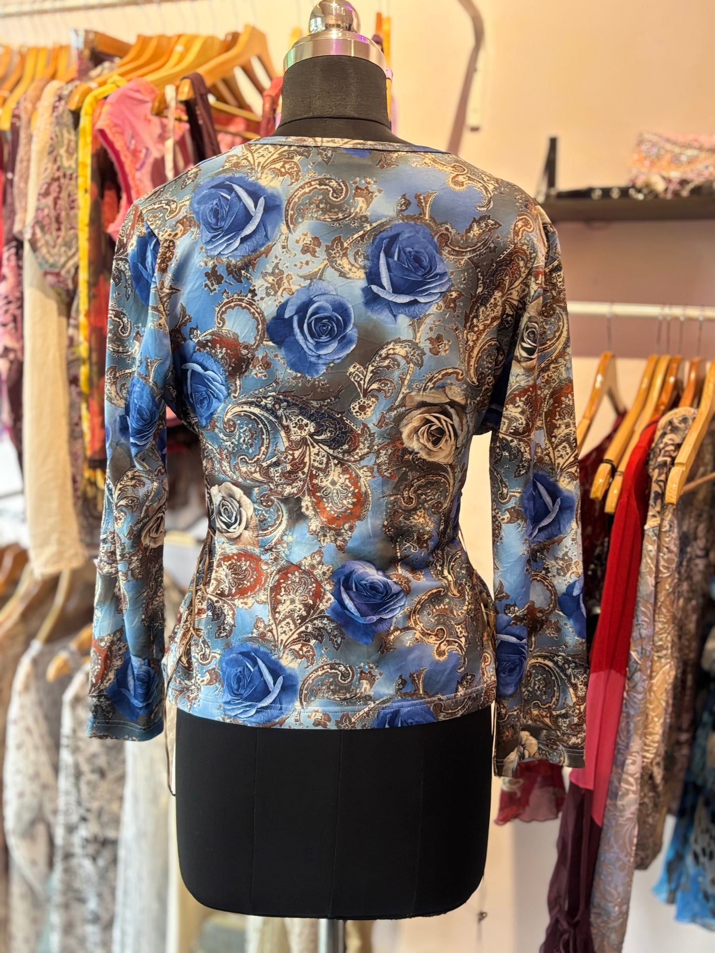 Blue roses vintage top