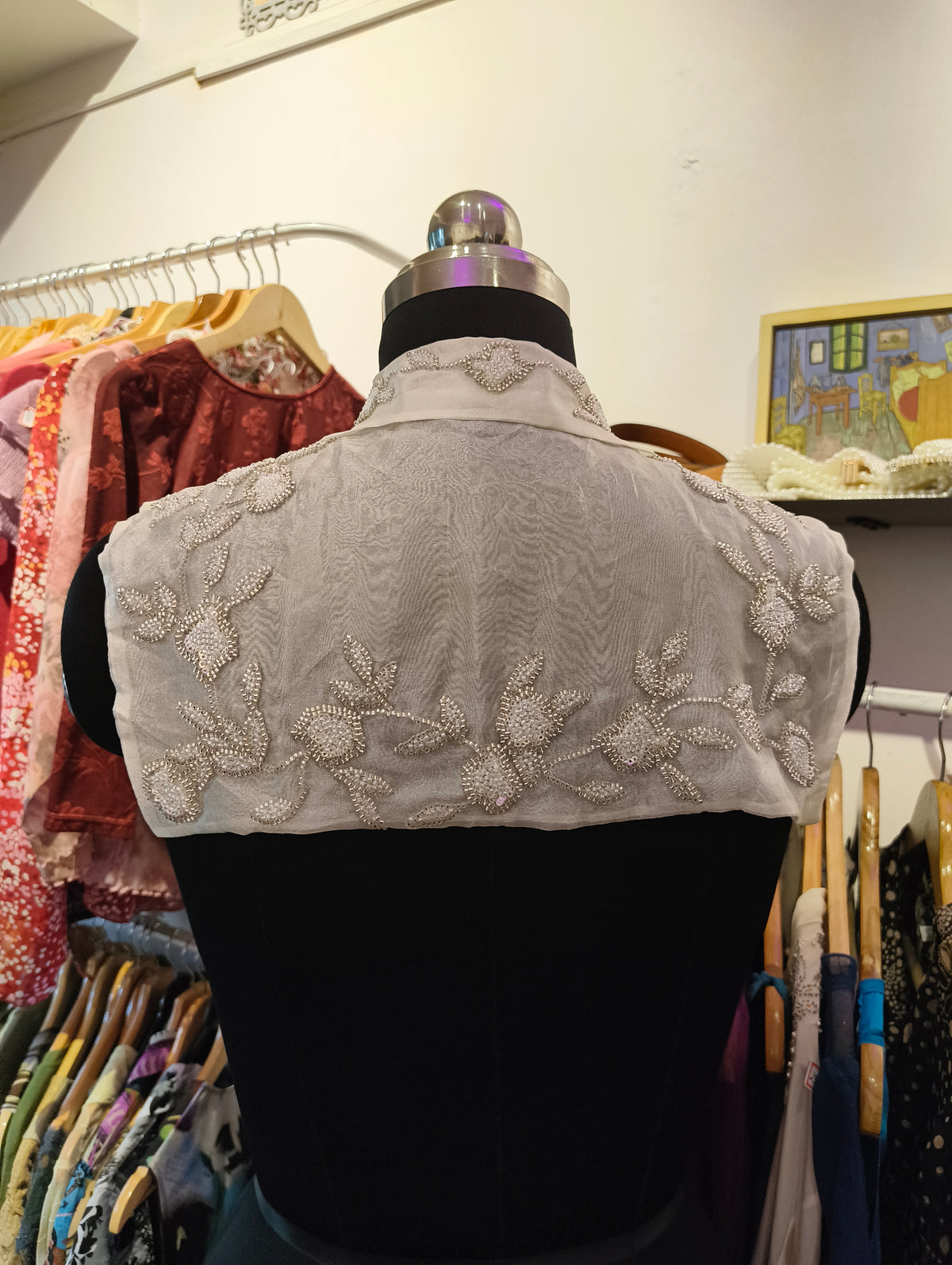 Rare find! Beaded floral collar blouse