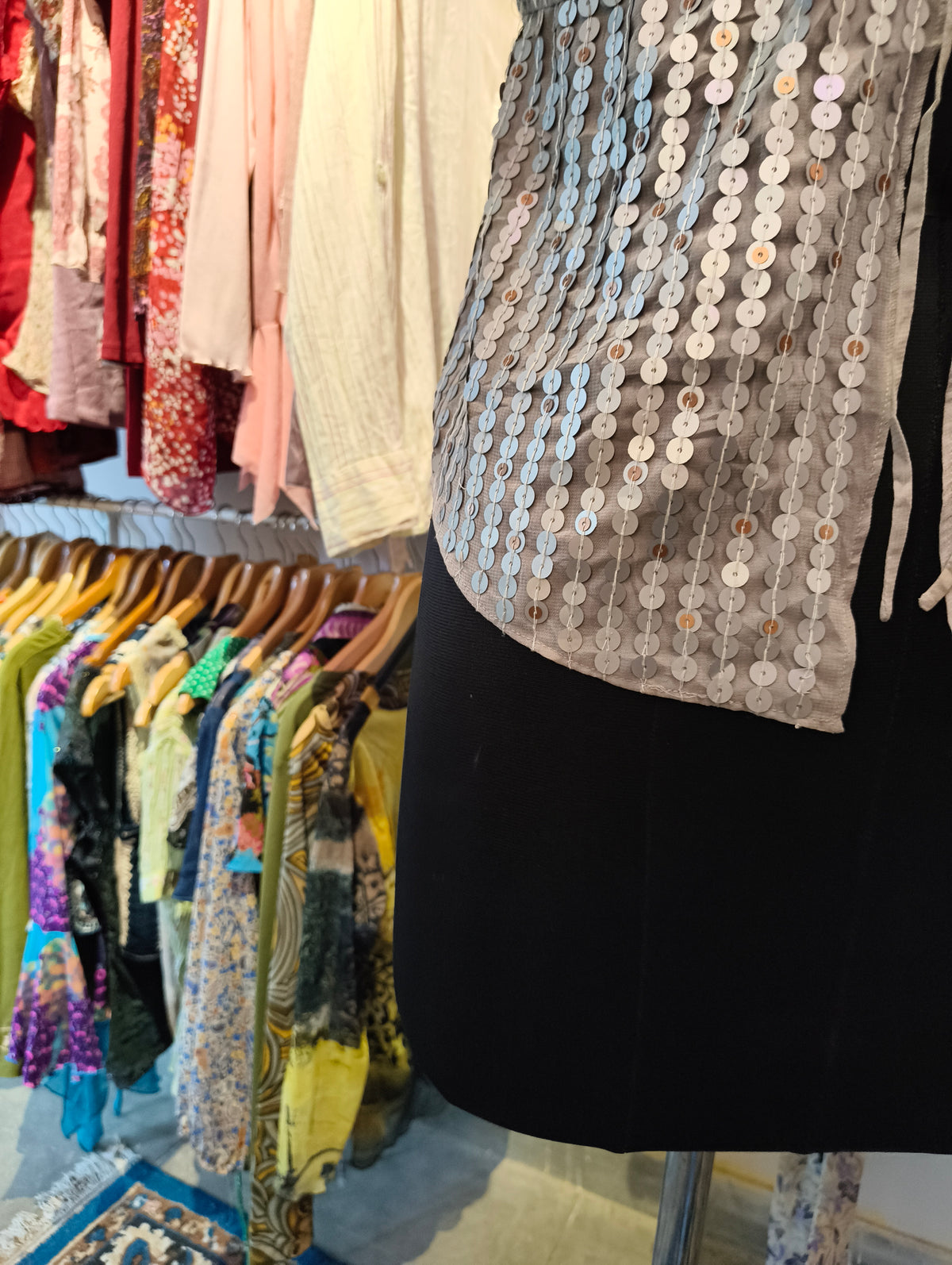 Front ties sequins overwear